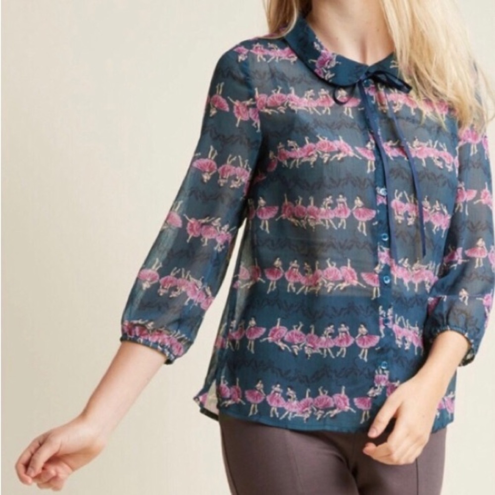 Modcloth Ballerina button down sheer Ballet / ballerina Print Blouse Top size M - Picture 2 of 16